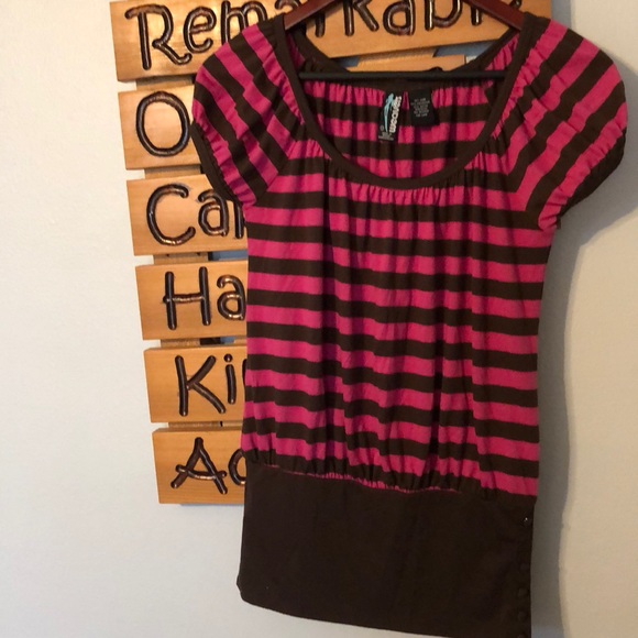 Weavers Women’s Top - Picture 2 of 2